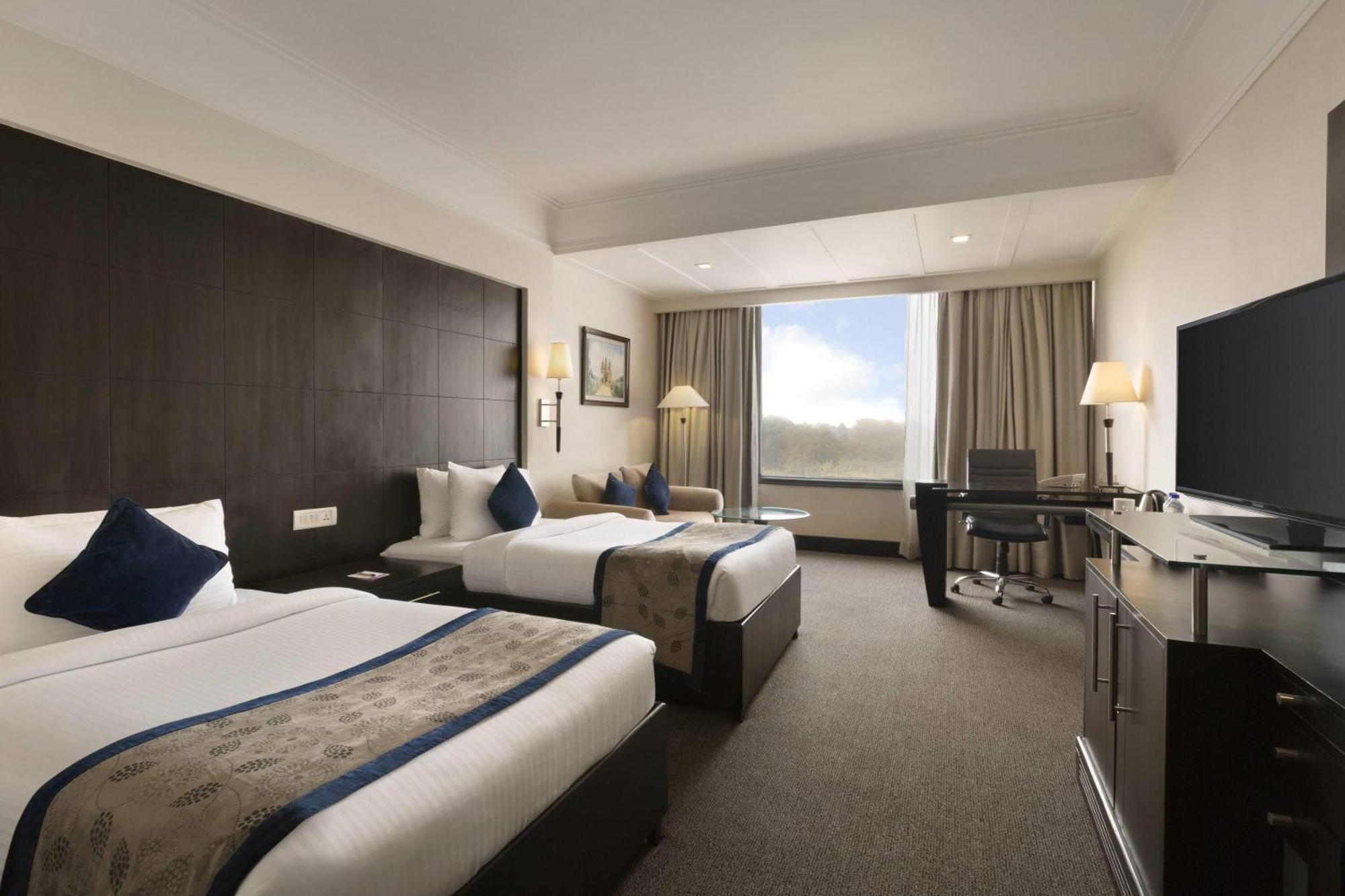 Ramada Plaza By Wyndham Jhv Varanasi — Photos 3